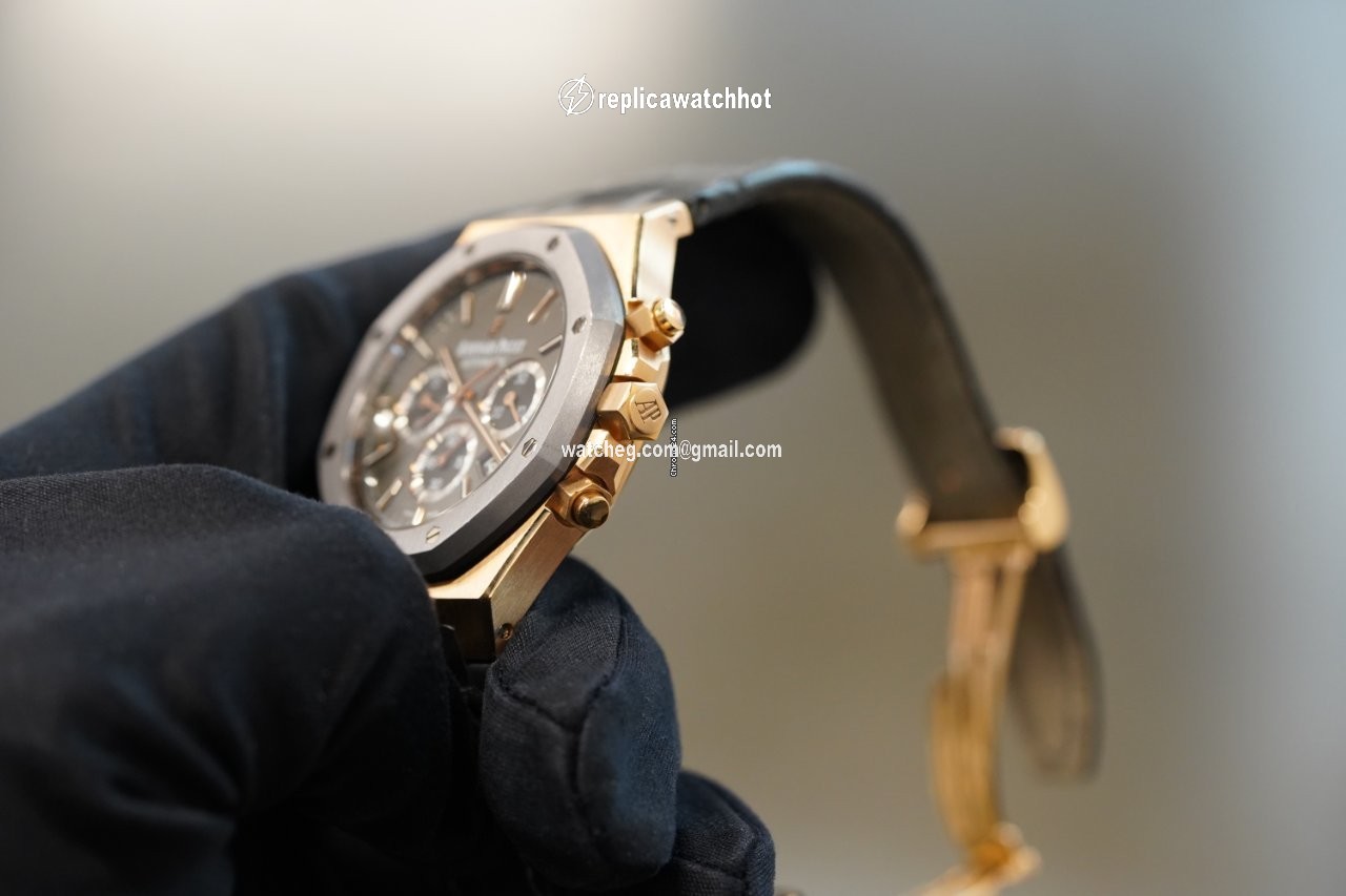 Audemars Piguet Royal Oak Chronograph Mens watch Unisex Automatic Rose gold 26325OL.OO.D005CR.01 3