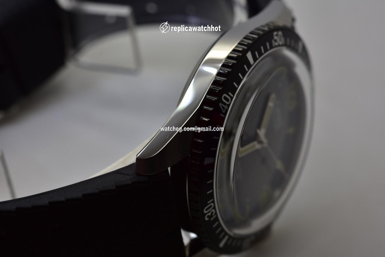 Oris Divers Sixty Five Mens watch Unisex Automatic Steel 01 733 7707 4065 3