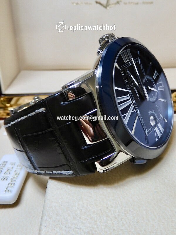 Ulysse Nardin Executive Dual Time Automatic 243-00 3