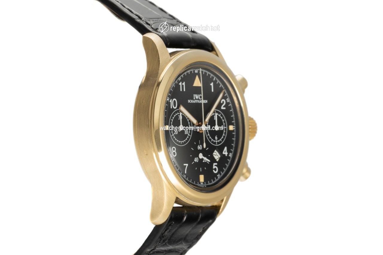 IWC Pilot Chronograph Mens watch Unisex Quartz Yellow gold 3740 3