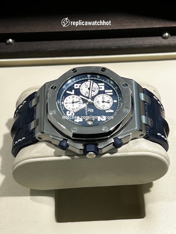 Audemars Piguet Royal Oak Offshore Chronograph Mens watch Unisex Automatic Steel 26170ST.OO.D305CR.01 3