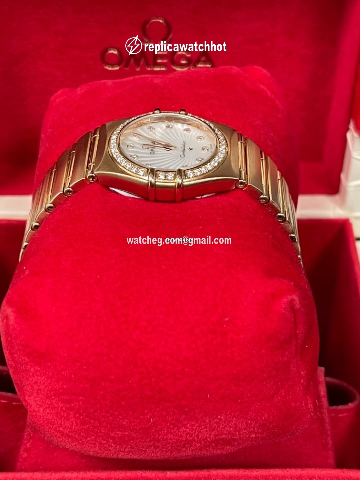 Omega Constellation Womens watch Automatic Rose gold 90590257 3