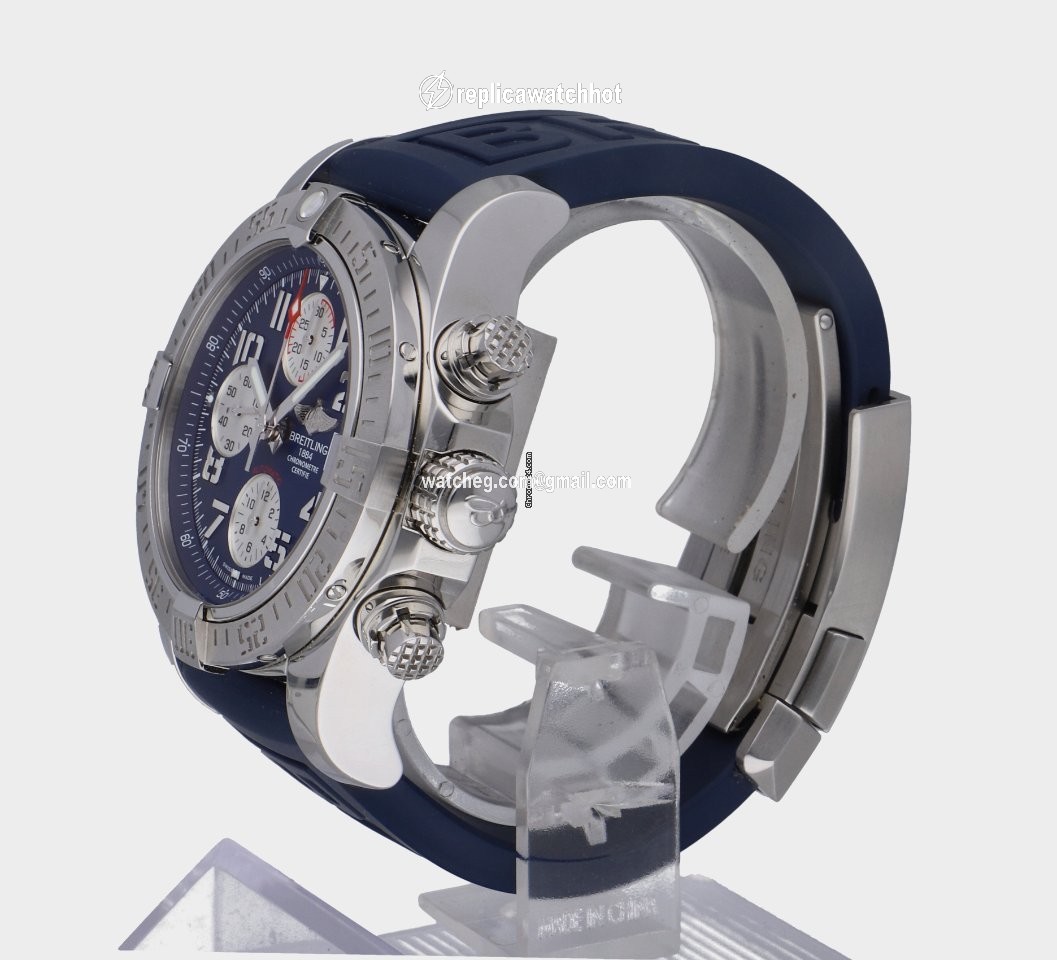 Breitling Avenger II Mens watch Unisex Automatic Steel A13381111C1S1 3