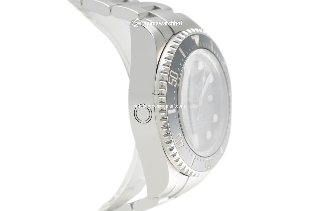 Rolex Sea-Dweller Deepsea Mens watch Unisex Steel Automatic 116660 3