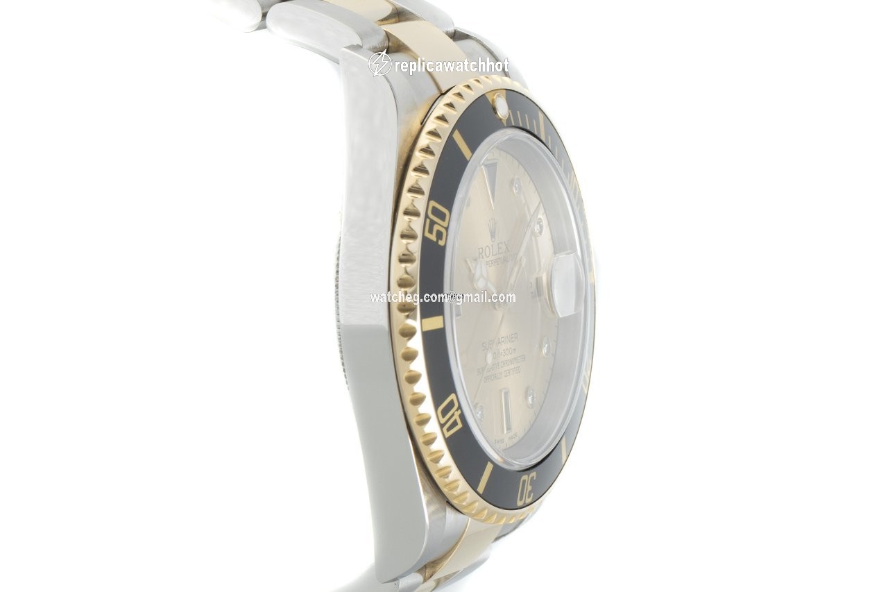 Rolex Submariner Date Mens watch Unisex Gold Steel Automatic 16613T 3