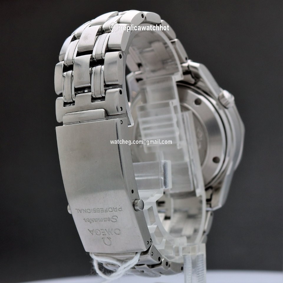 Omega Seamaster Diver 300 M Mens watch Unisex Automatic Steel 2225.80 3