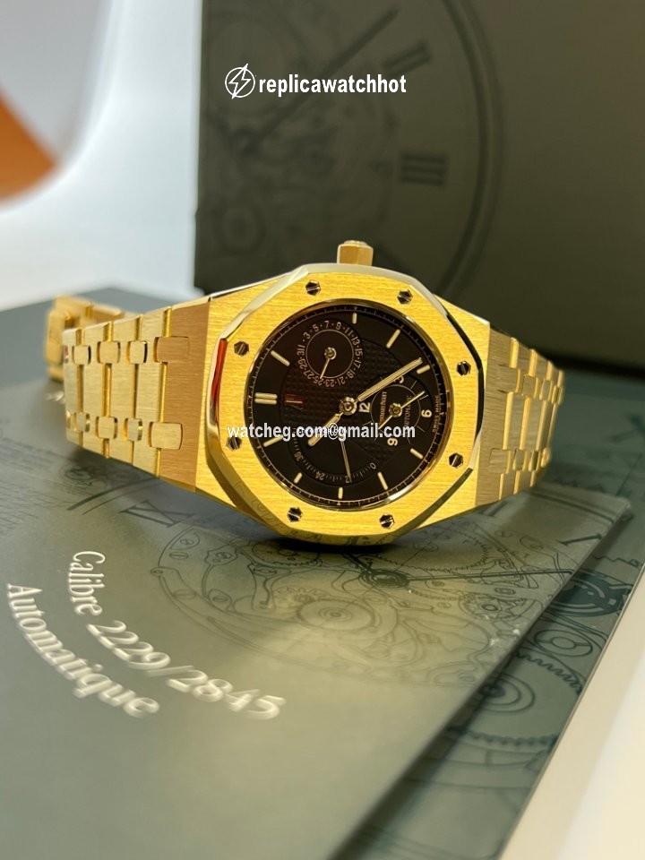 Audemars Piguet Royal Oak Dual Time Mens watch Unisex Automatic Yellow gold 25730BA 3