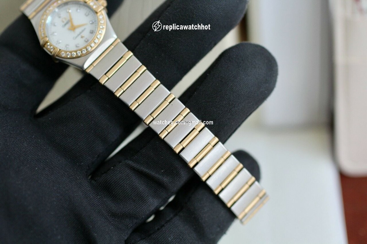 Omega Constellation Womens watch Quartz Gold Steel 1267.75.00 3