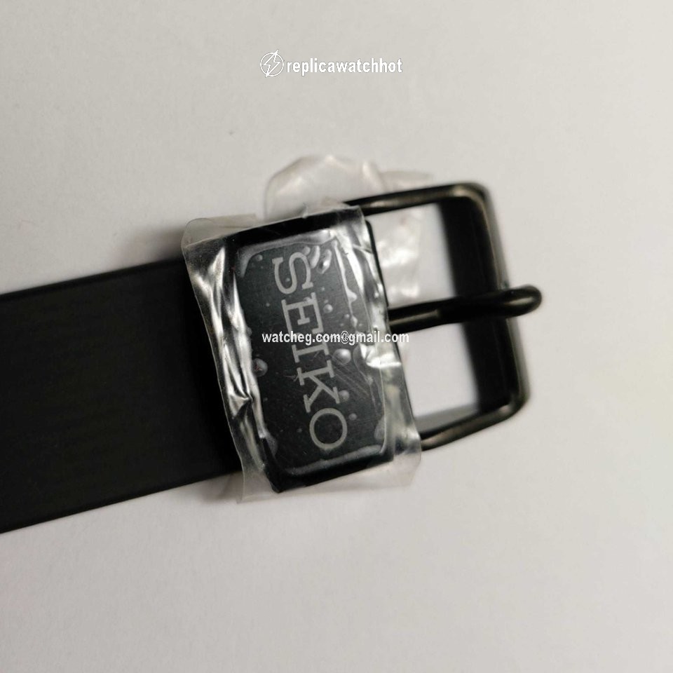 Seiko Prospex Mens watch Unisex Quartz Titanium SBBN042 3