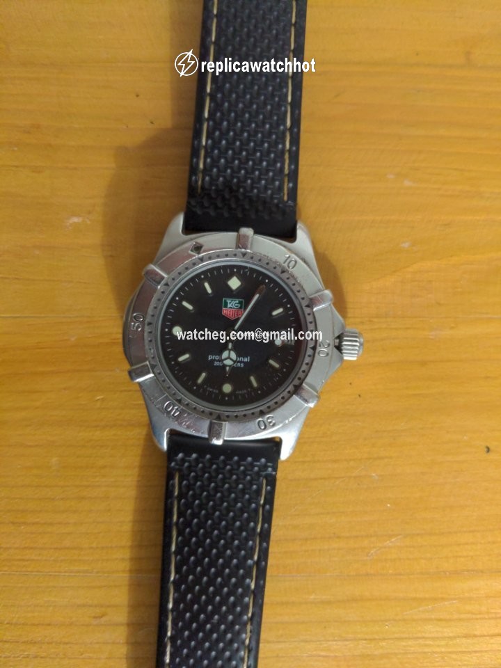 TAG Heuer 2000 Quartz Steel 962.008R 3