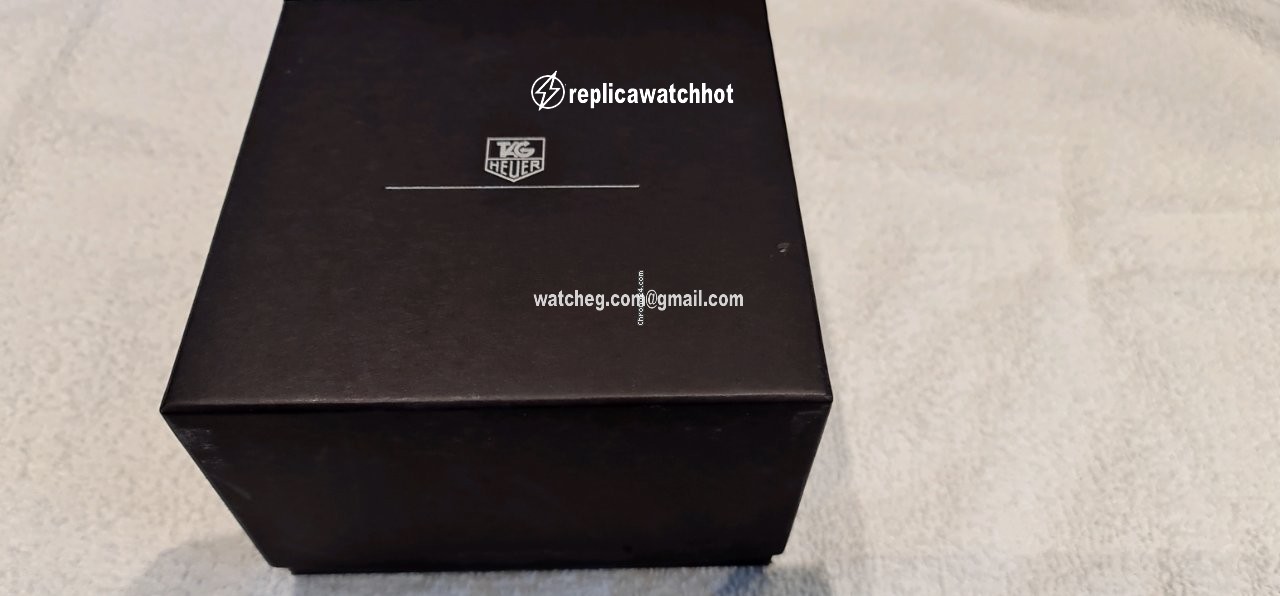 TAG Heuer Monaco Mens watch Unisex Manual winding Steel CW9110-0 3