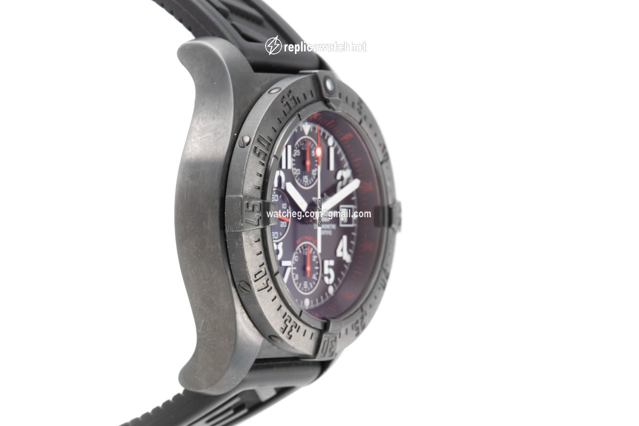 Breitling Avenger Skyland Mens watch Unisex Automatic Steel M13380 3