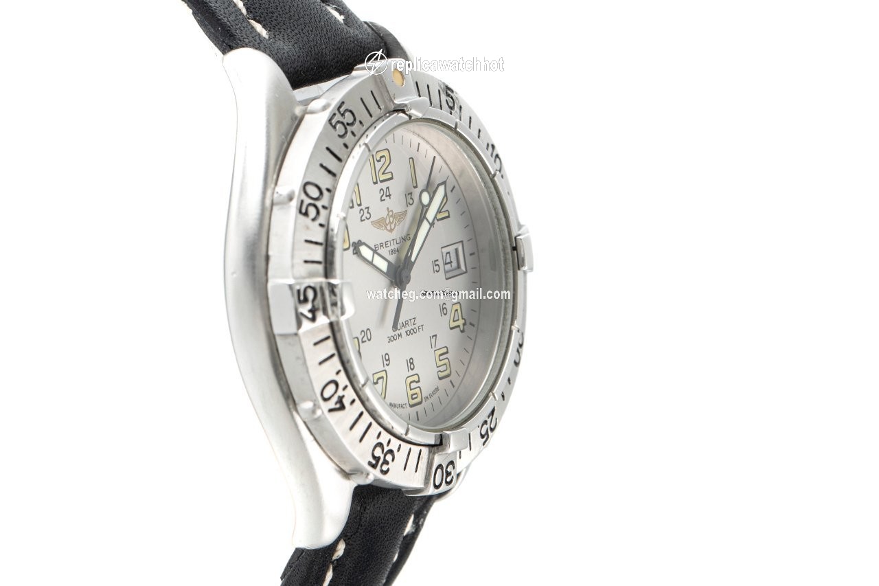Breitling Colt Quartz Mens watch Unisex Quartz Steel A57035 3