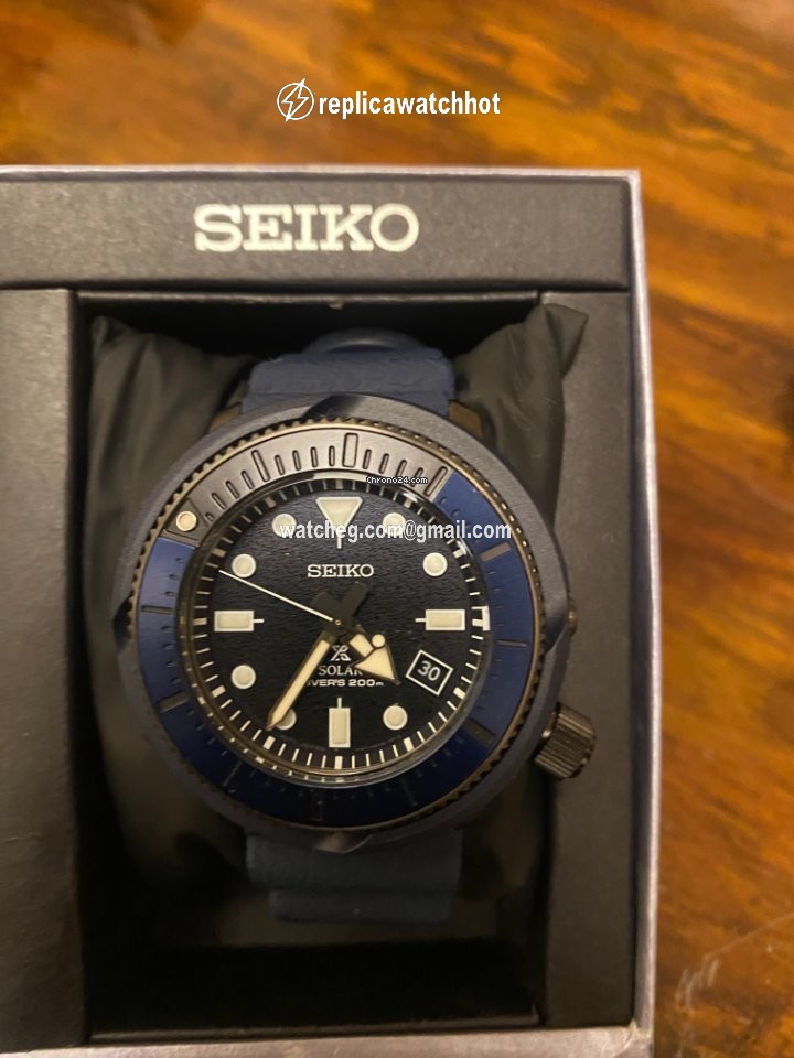 Seiko Prospex Mens watch Unisex Quartz Steel SNE545P1 3