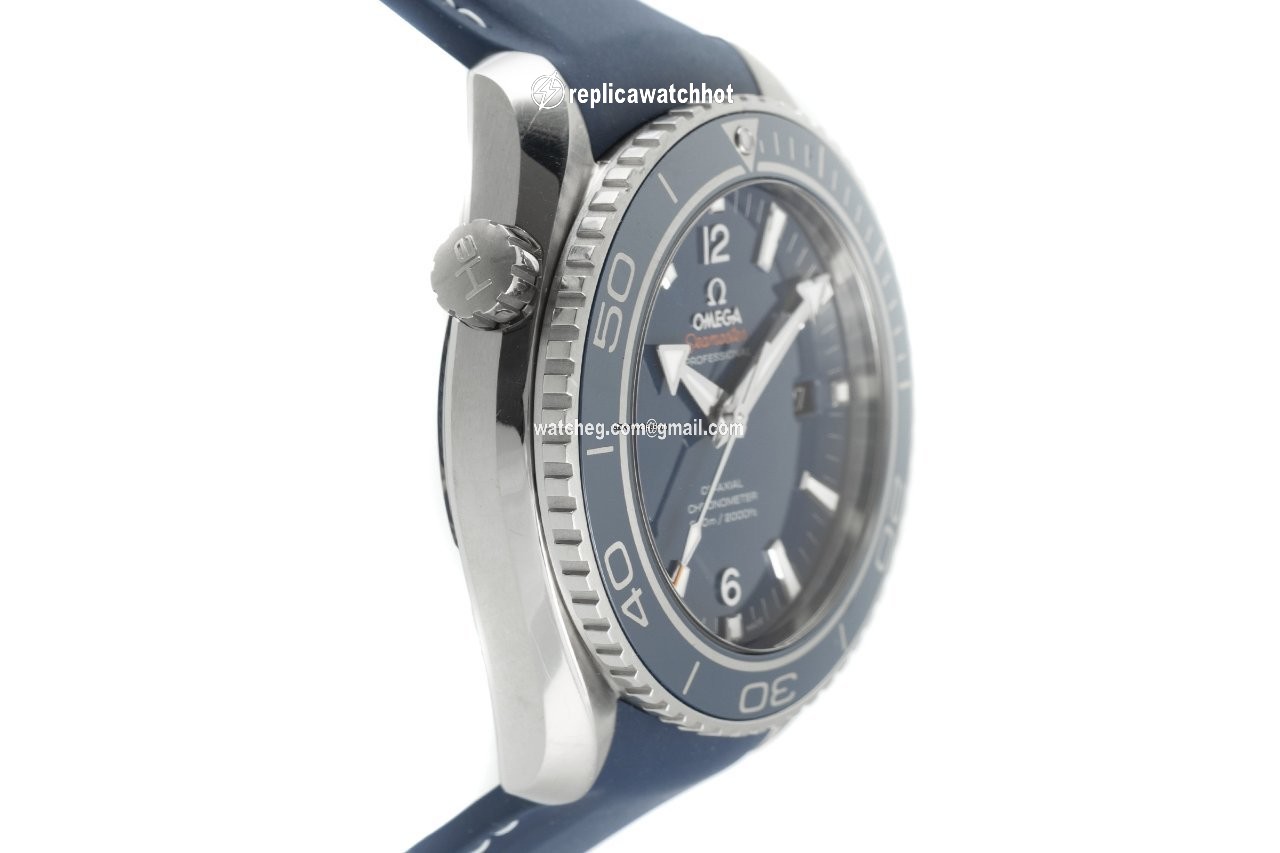 Omega Seamaster Planet Ocean Mens watch Unisex Automatic Titanium 232.92.46.21.03.001 3