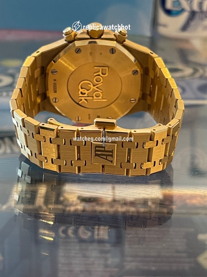 Audemars Piguet Royal Oak Chronograph Mens watch Unisex Automatic Yellow gold 26331BA.OO.1220BA01 3