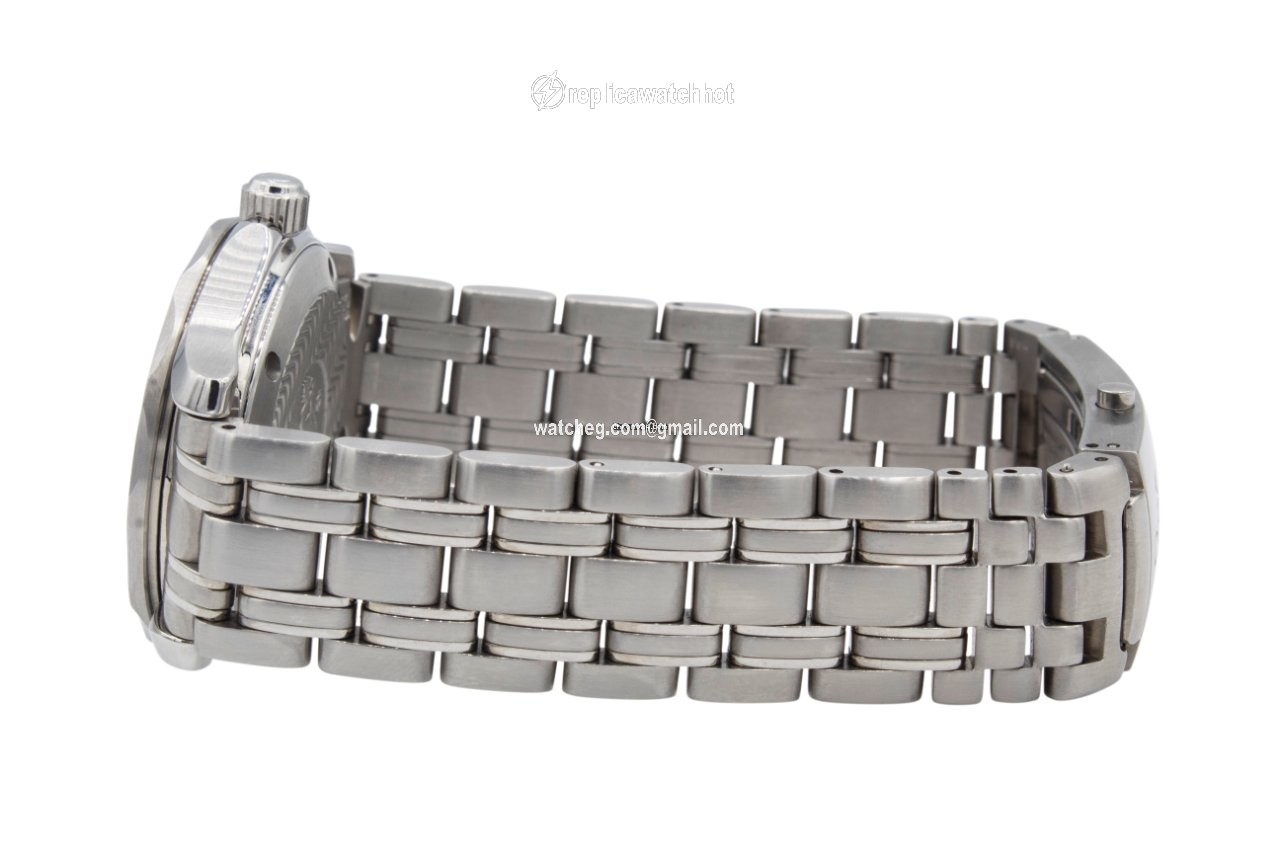 Omega Seamaster Diver 300 M Mens watch Unisex Quartz Steel 2561.80 3