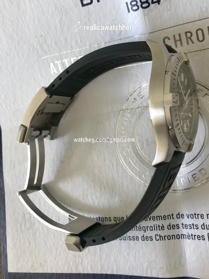Breitling Chronomat Colt Mens watch Unisex Automatic Steel A17313101F1S1 3