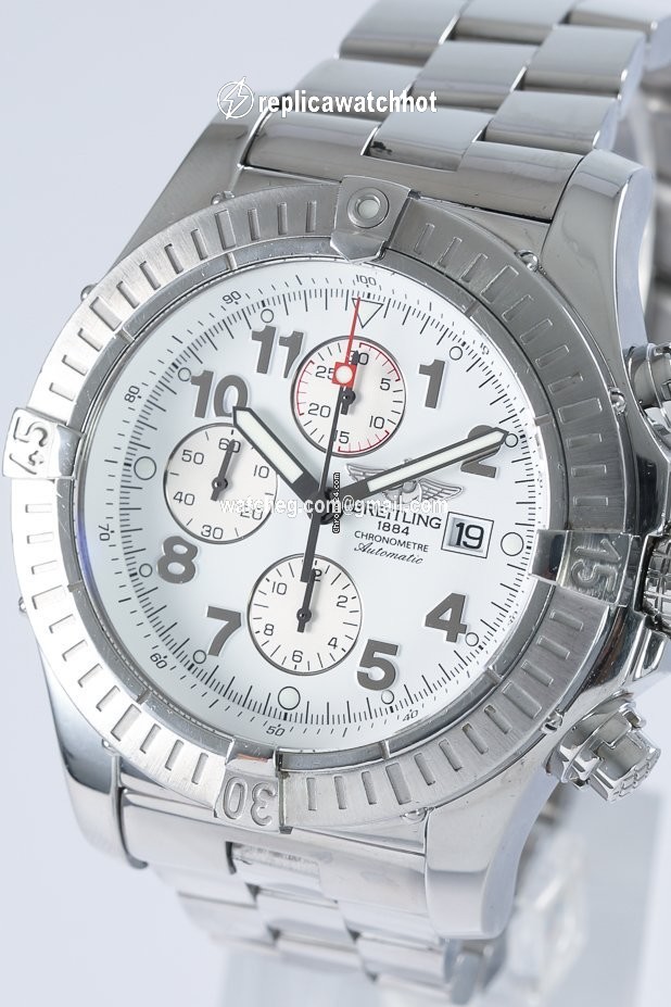Breitling Super Avenger Mens watch Unisex Automatic Steel A1337011 A660 3