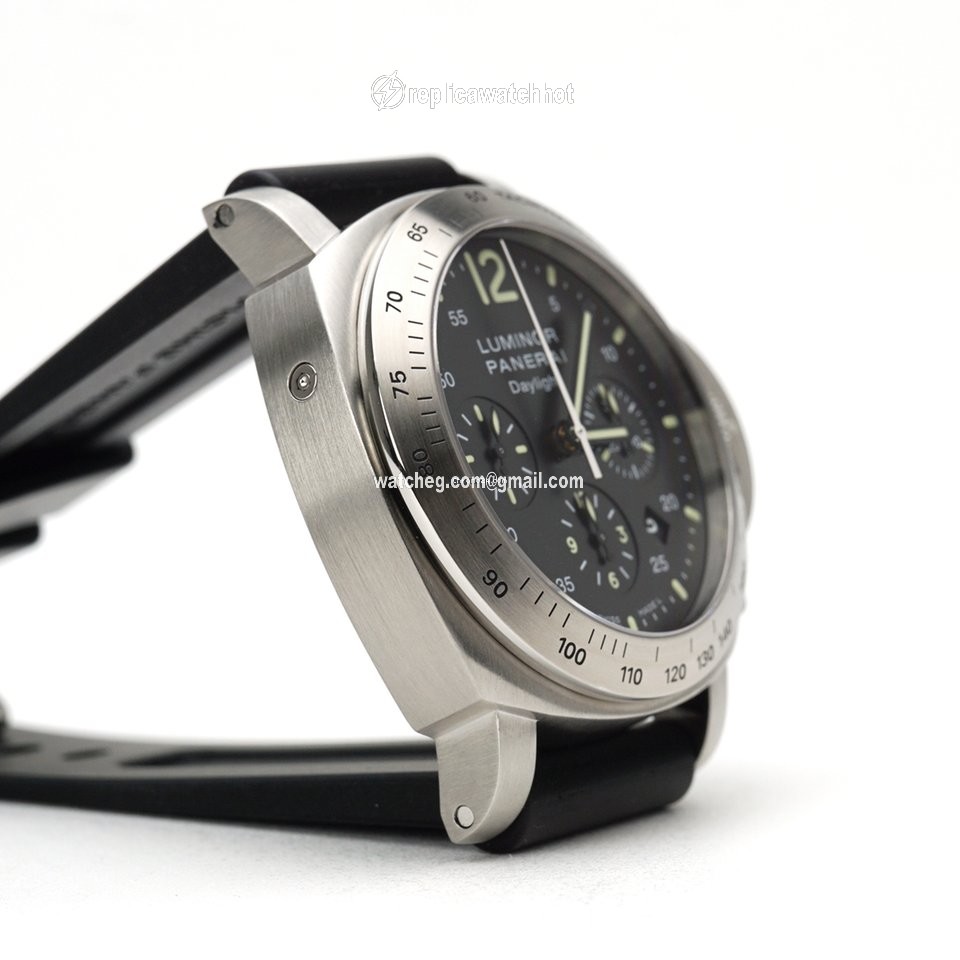 Panerai Luminor Chrono Mens watch Unisex Automatic Steel PAM 00196 3