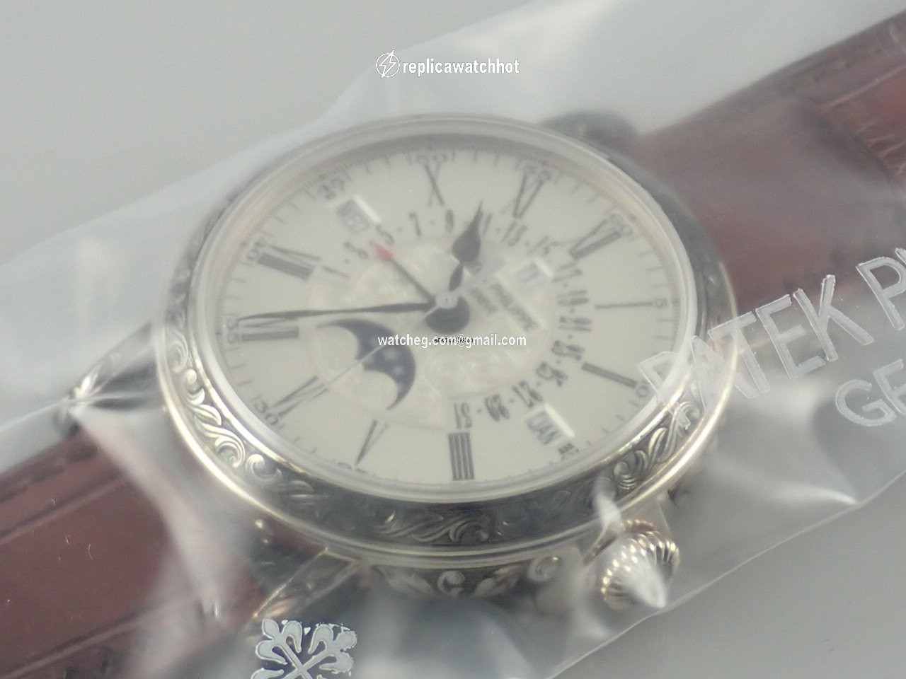 Patek Philippe Perpetual Calendar Automatic White gold 5160G 3