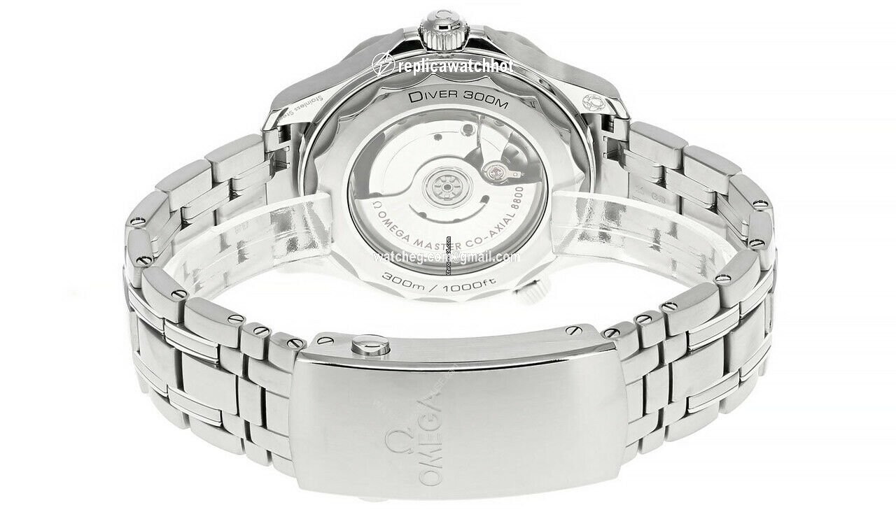 Omega Seamaster Diver 300 M Automatic Steel 210.30.42.20.06.001 21030422006001 3