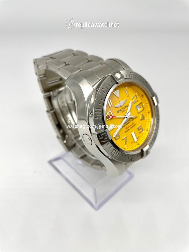 Breitling Avenger II Seawolf Mens watch Unisex Automatic Steel A1733110 3