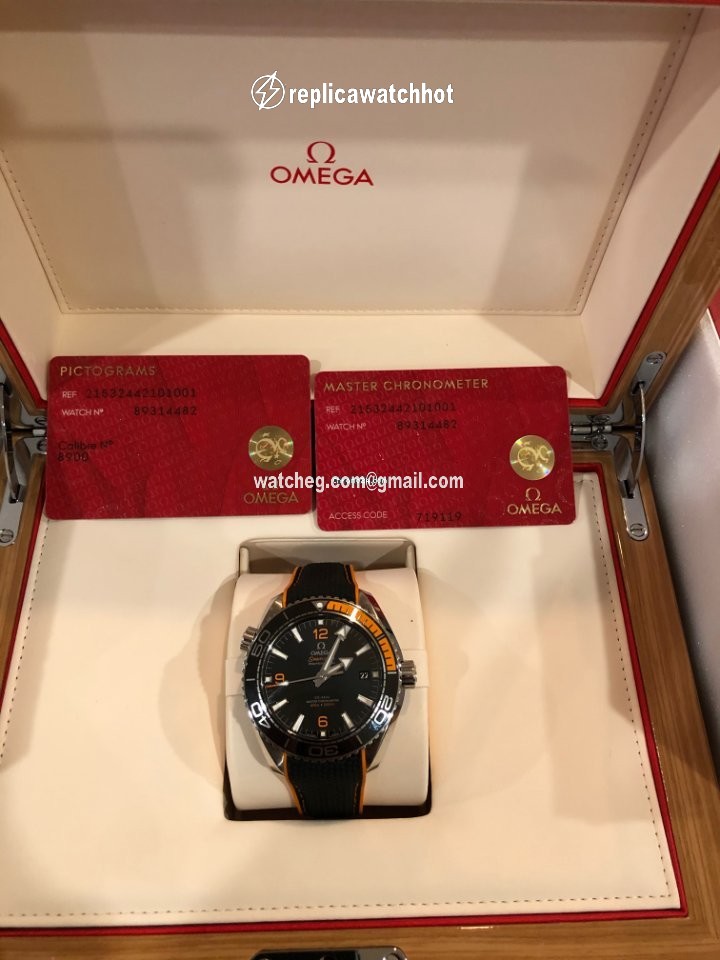 Omega Seamaster Planet Ocean Mens watch Unisex 21532442101001 3