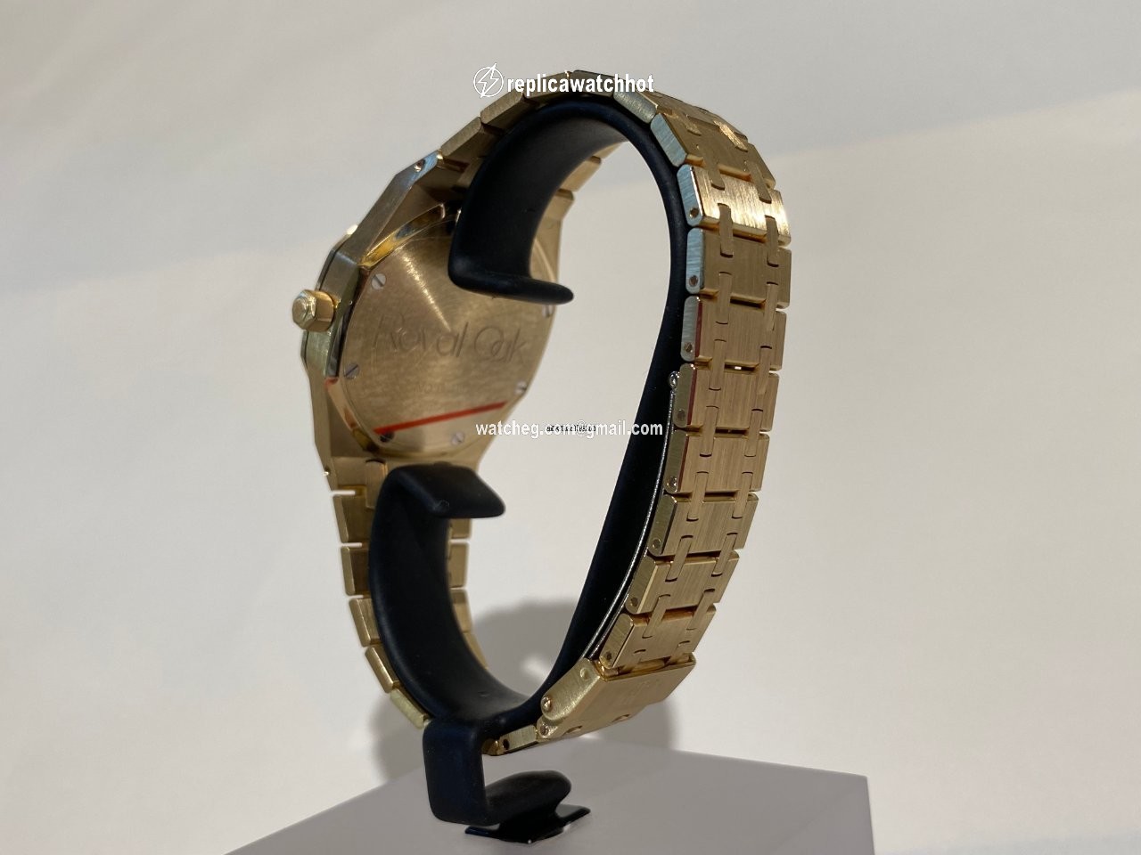 Audemars Piguet Royal Oak Day-Date Mens watch Unisex Automatic Yellow gold 25572BA.OO.0789BA.01 3