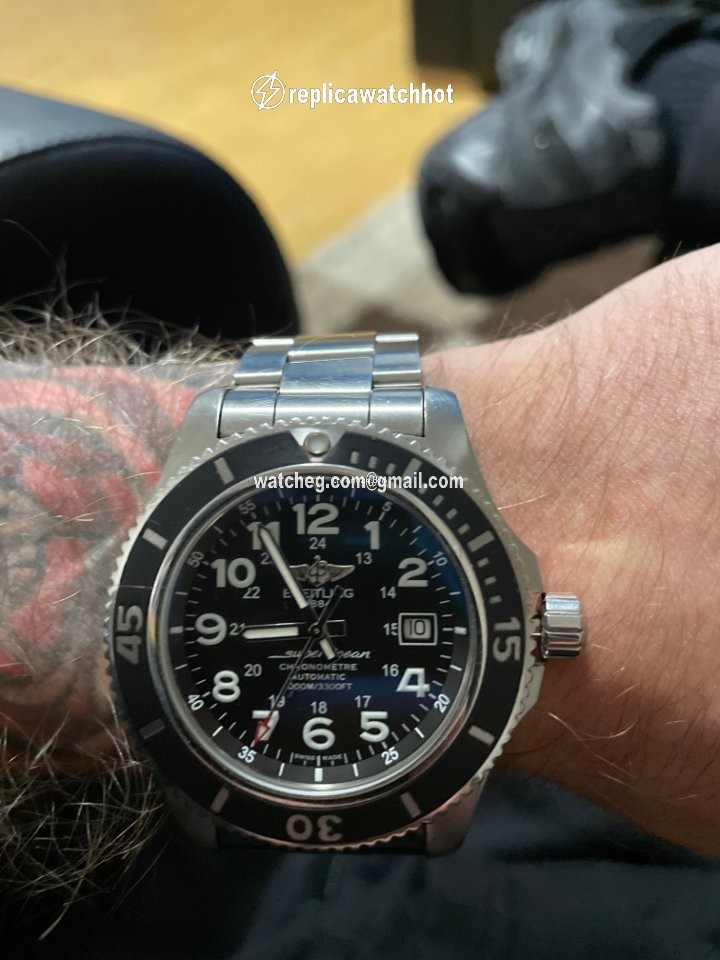 Breitling Superocean II 44 Mens watch Unisex Automatic Steel A17392D7 BD68 162A 3