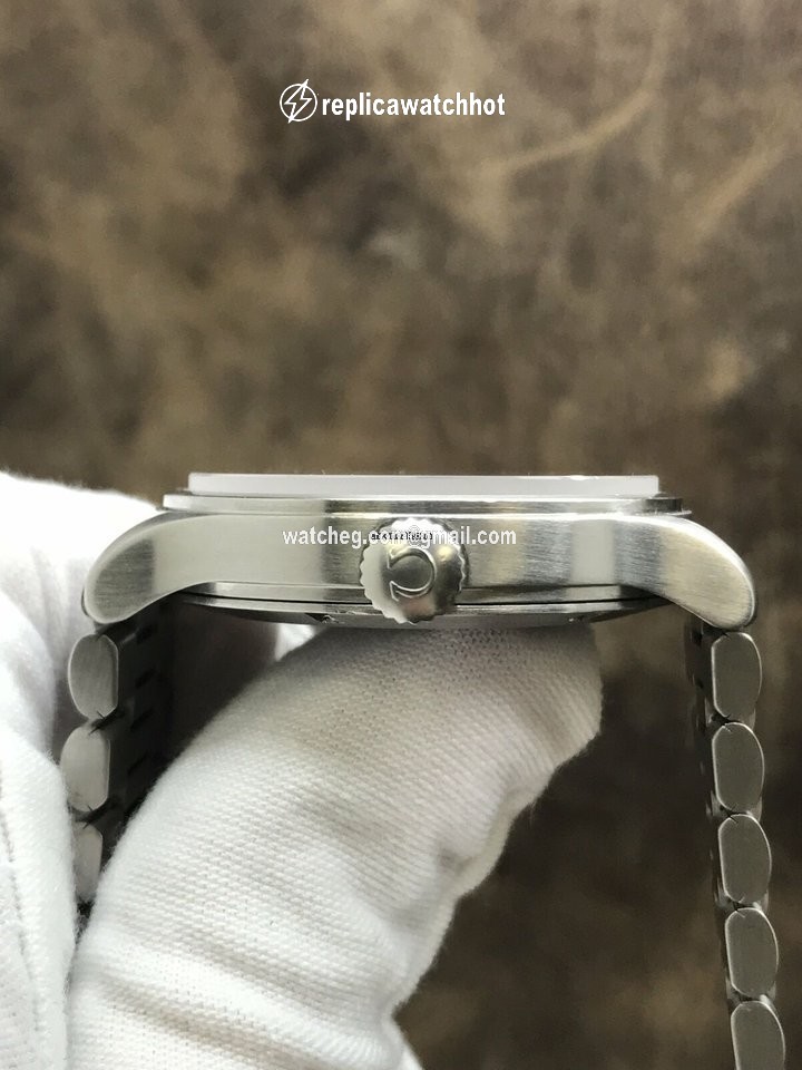 Omega Automatic Steel 166.0310 3