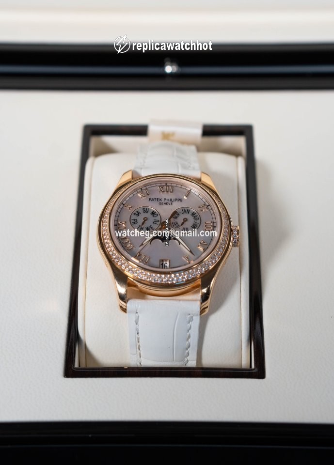 Patek Philippe Annual Calendar Womens watch Automatic Rose gold 4936R 3