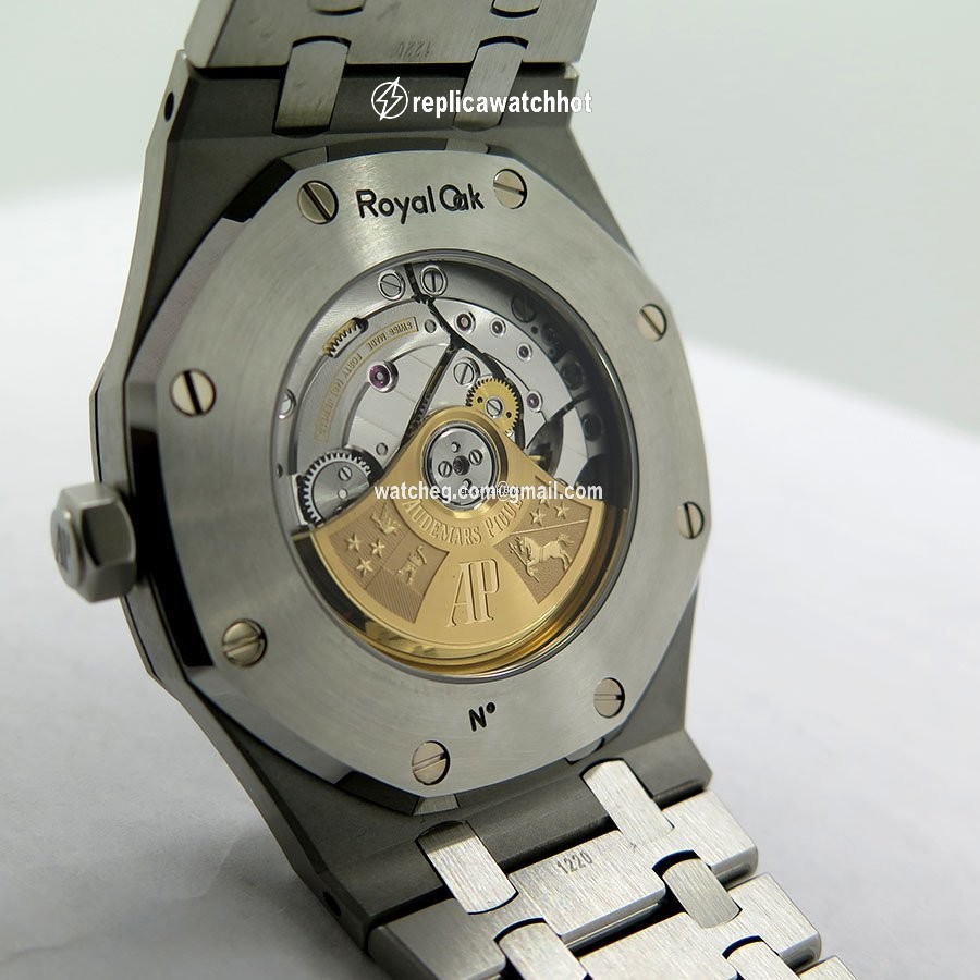 Audemars Piguet Royal Oak Selfwinding Mens watch Unisex Automatic Steel 15400ST 3