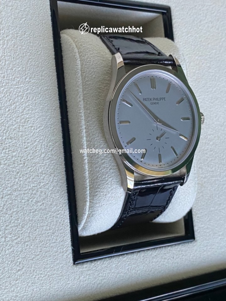 Patek Philippe Calatrava Mens watch Unisex Manual winding White gold 5196G-001 3