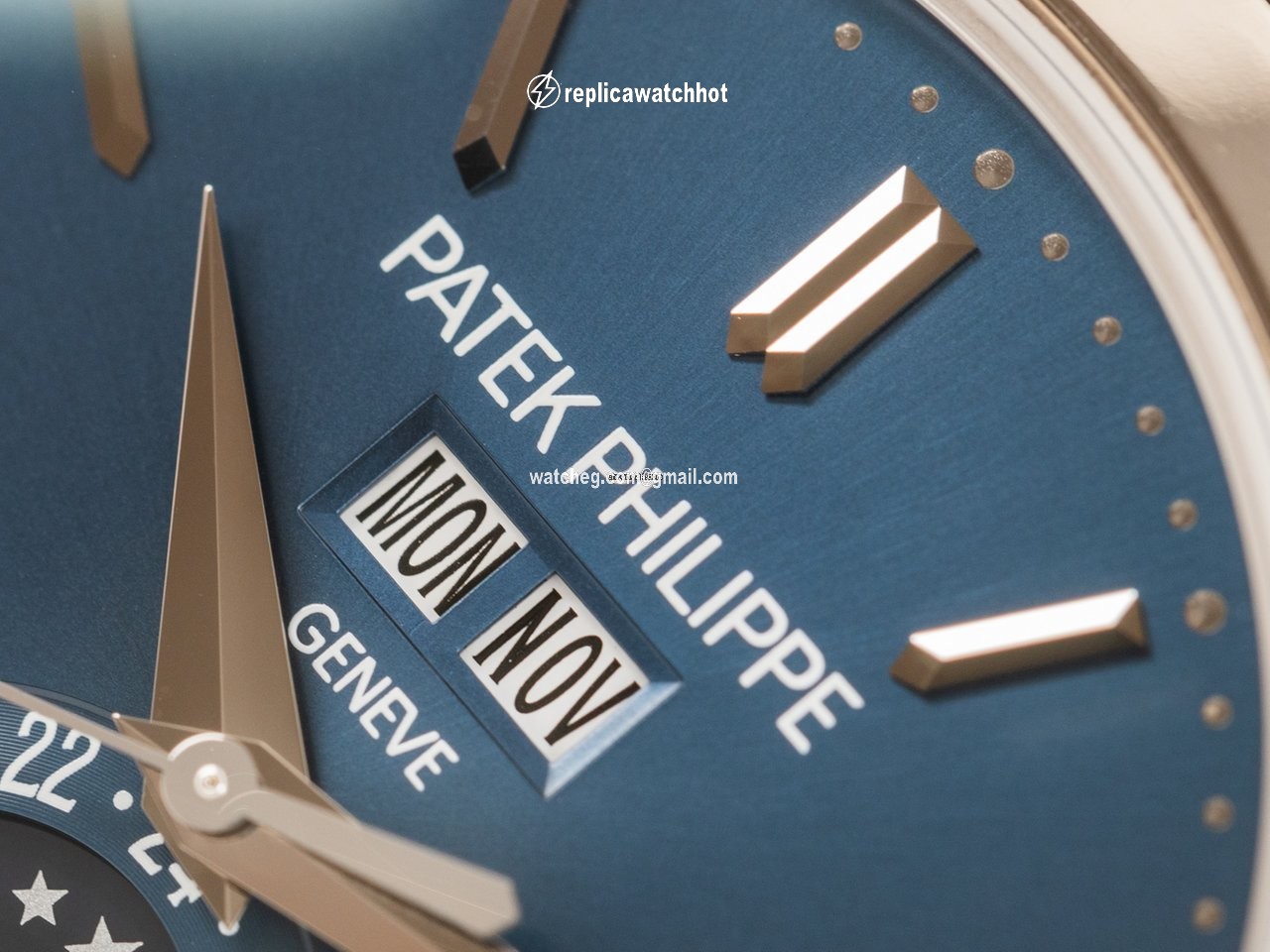 Patek Philippe Annual Calendar Mens watch Unisex Automatic White gold 5396 1G-001 3