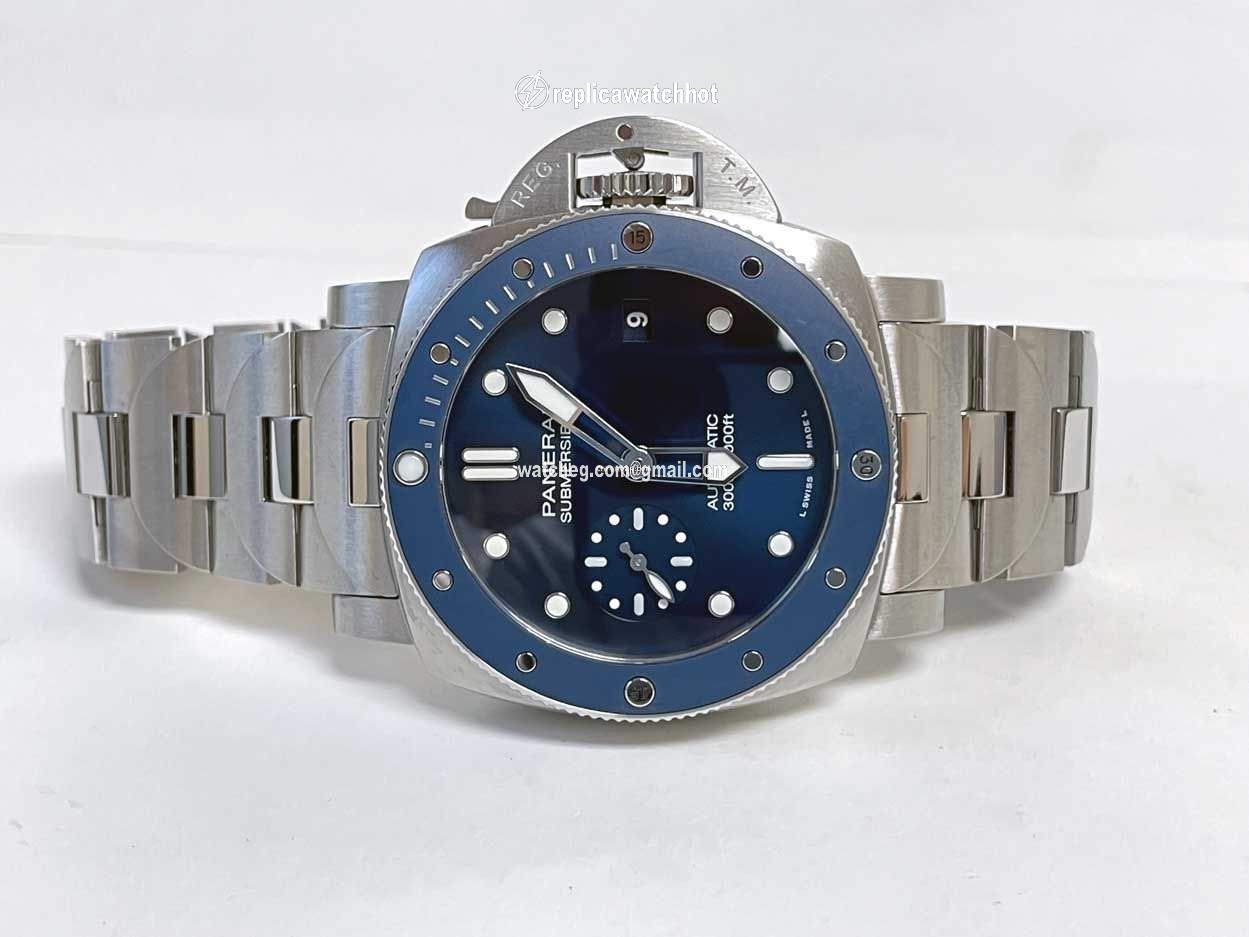 Panerai Luminor Submersible Mens watch Unisex Automatic Steel PAM01068PO-1 3