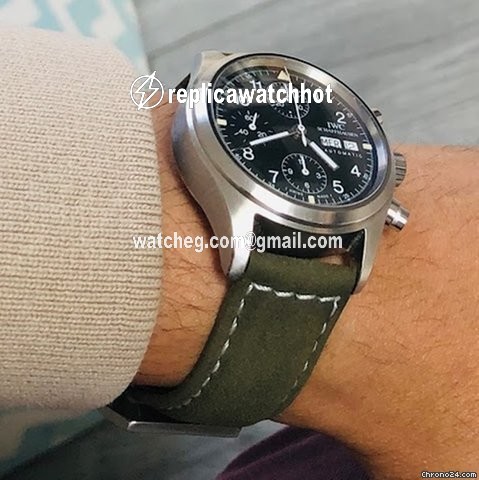 IWC Pilot Chronograph Mens watch Unisex Automatic Steel IW3706 3