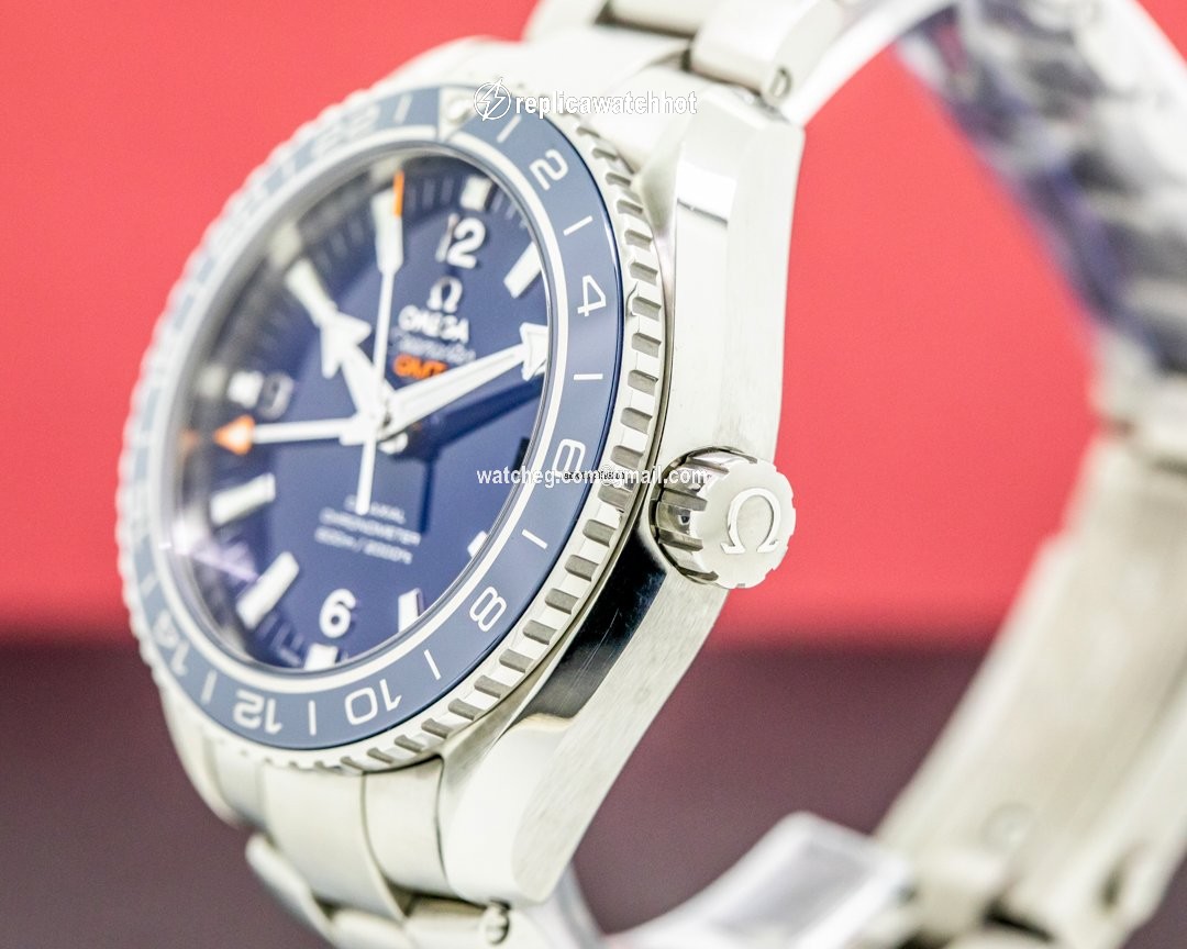 Omega Seamaster Planet Ocean Mens watch Unisex Automatic Titanium 232.90.44.22.03.001 3
