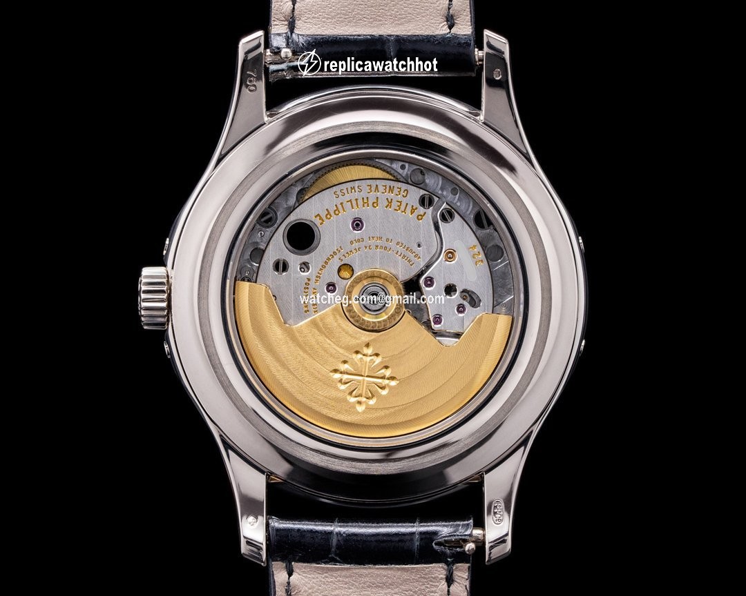 Patek Philippe Annual Calendar Mens watch Unisex Automatic White gold 5205G-010 3