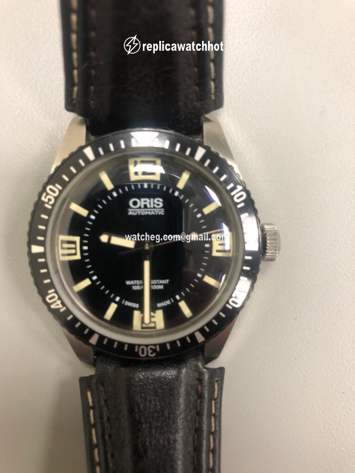 Oris Divers Sixty Five Mens watch Unisex Automatic Steel 01 733 7707 4064-07 4 20 18 3
