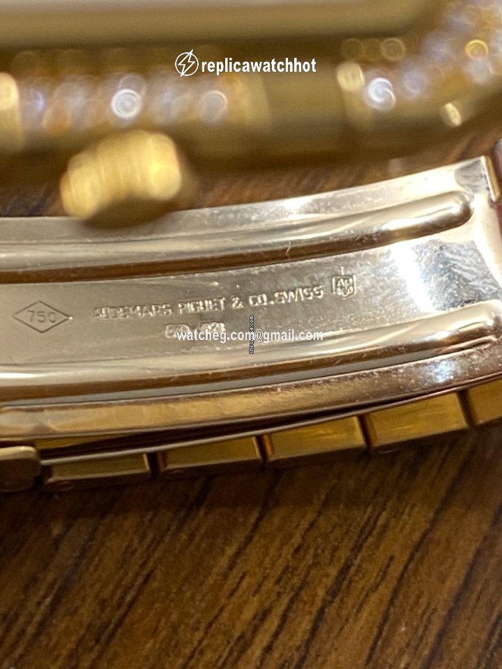 Audemars Piguet Royal Oak Mens watch Unisex Quartz Yellow gold 6005 3
