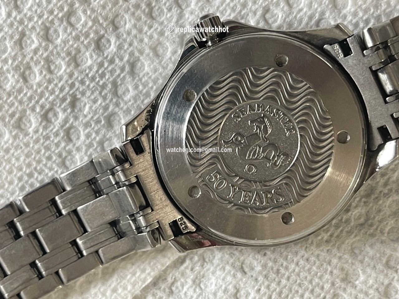 Omega Seamaster Diver 300 M Mens watch Unisex Automatic Steel 25345000 3