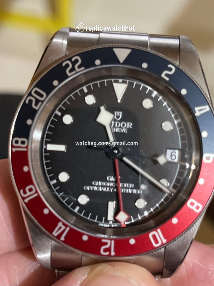 Tudor Black Bay GMT Mens watch Unisex Automatic Steel 79830RB 3