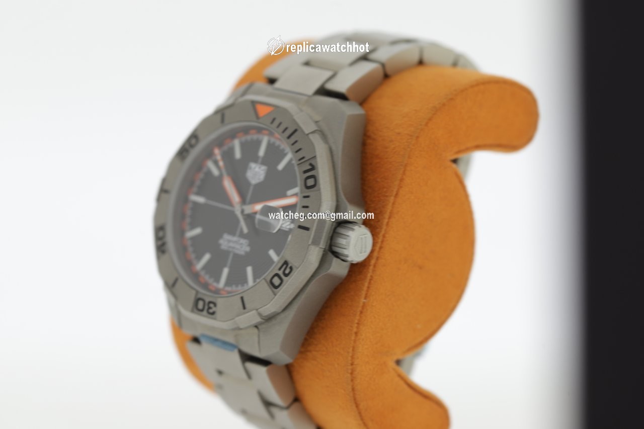 TAG Heuer Aquaracer 300M Mens watch Unisex Automatic Titanium WAY208F.BF0638 3