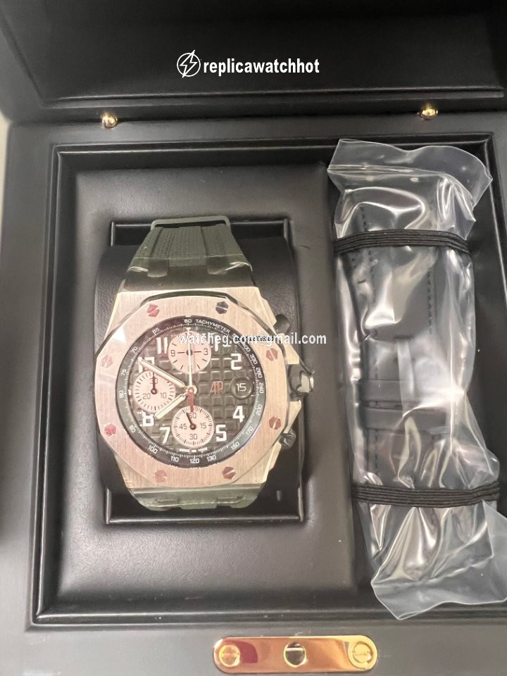 Audemars Piguet Royal Oak Offshore Chronograph Mens watch Unisex Automatic Titanium 26238TI.OO.A056CA.01 3
