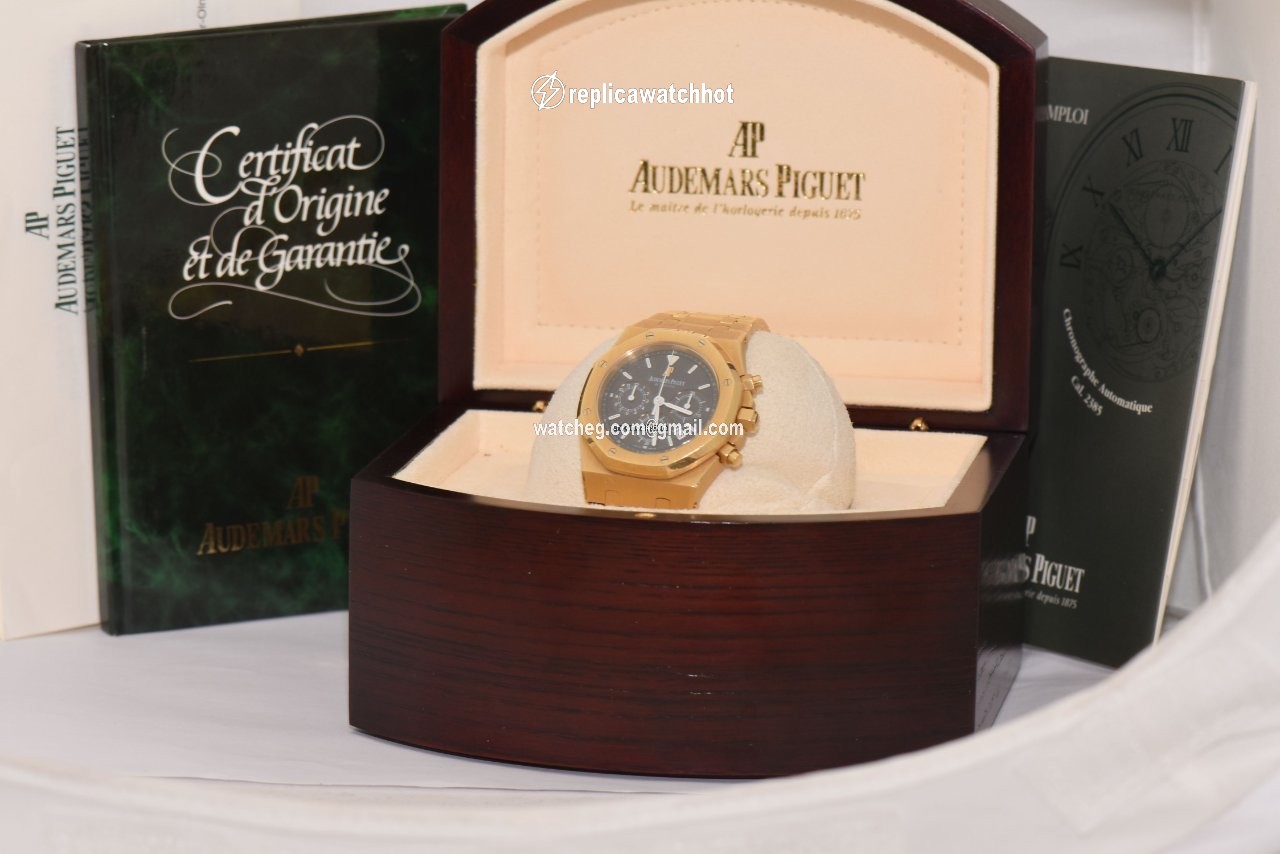 Audemars Piguet Royal Oak Chronograph Mens watch Unisex Automatic Yellow gold 25860BA1110BA 3