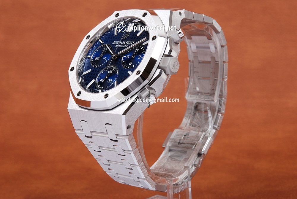 Audemars Piguet Royal Oak Selfwinding Mens watch Unisex Automatic White gold 26239BC.OO.1220BC.01 3