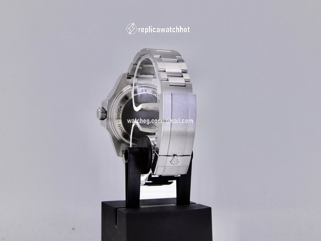 Rolex Sea-Dweller Deepsea Mens watch Unisex Steel Automatic M126660-0001 3