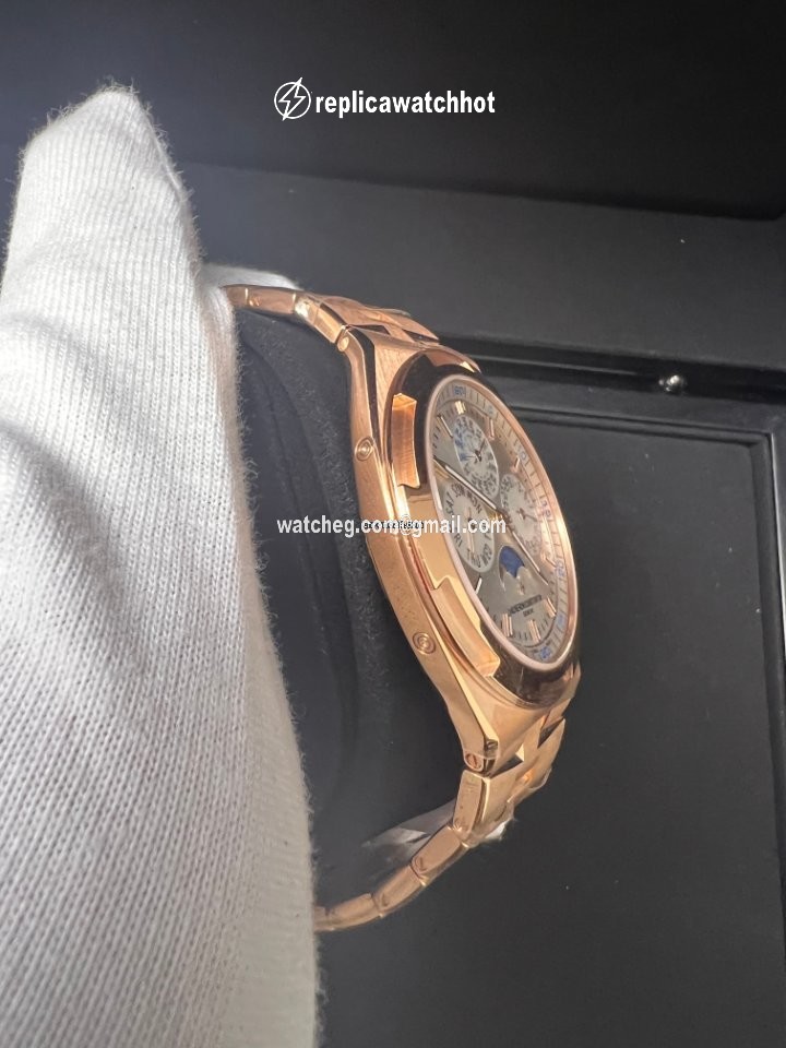 Vacheron Constantin Overseas Mens watch Unisex Automatic Rose gold 4300V 120R-B064 3