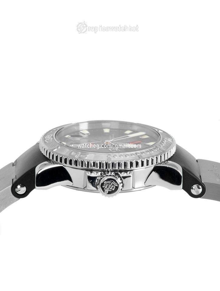 Ulysse Nardin Maxi Marine Diver Mens watch Unisex Automatic Steel 263.33-7 92 3